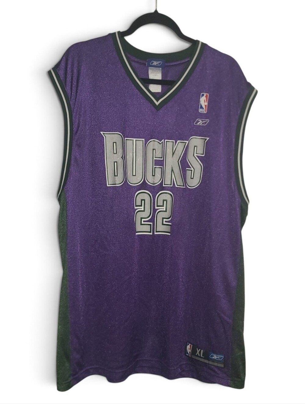 RARE VINTAGE Y2K MILWAUKEE BUCKS JERSEY